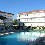Hotell Pylea 3*