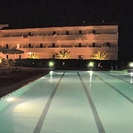 فندق Pylea 3*