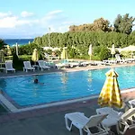 Hotel Pylea 3*